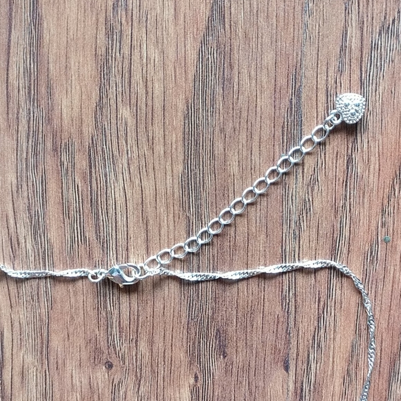 Heart pendant necklace - Picture 4 of 6